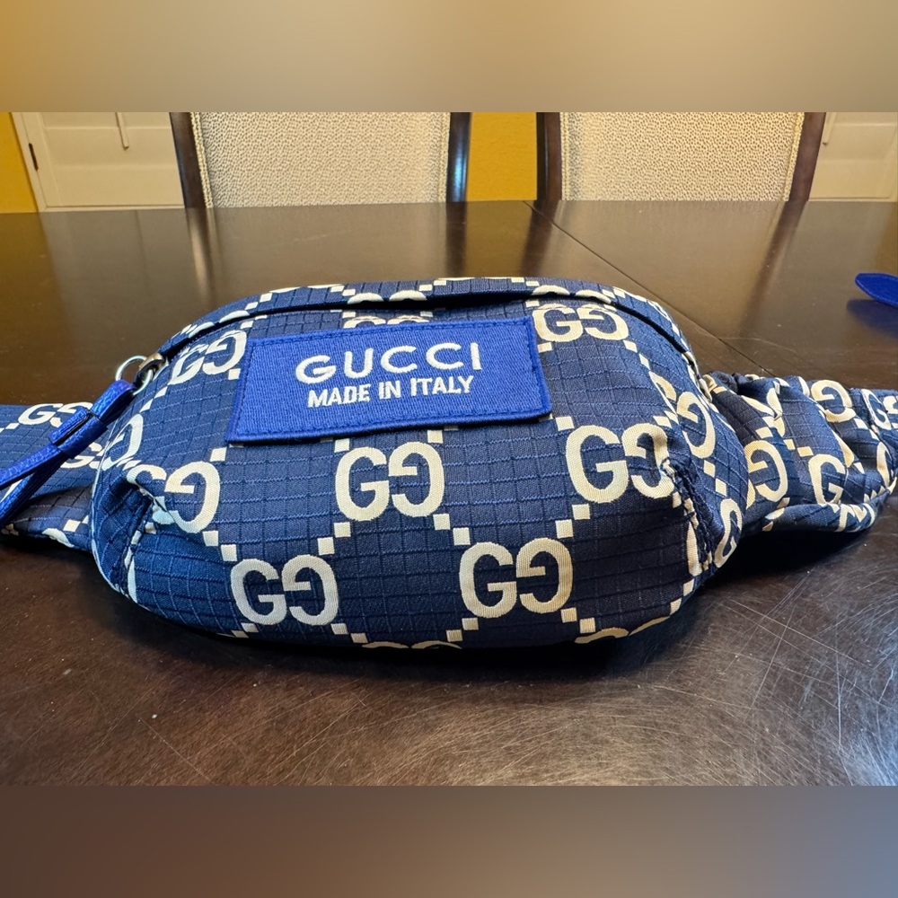 New Authentic Gucci GG Supreme Blue White Waist Bag Fanny Pack 28 - 32 inches - Picture 8 of 12